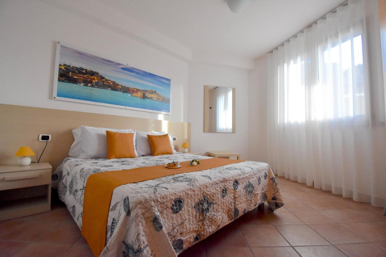 Residence Il Cardellino Сан-Винченцо Экстерьер фото