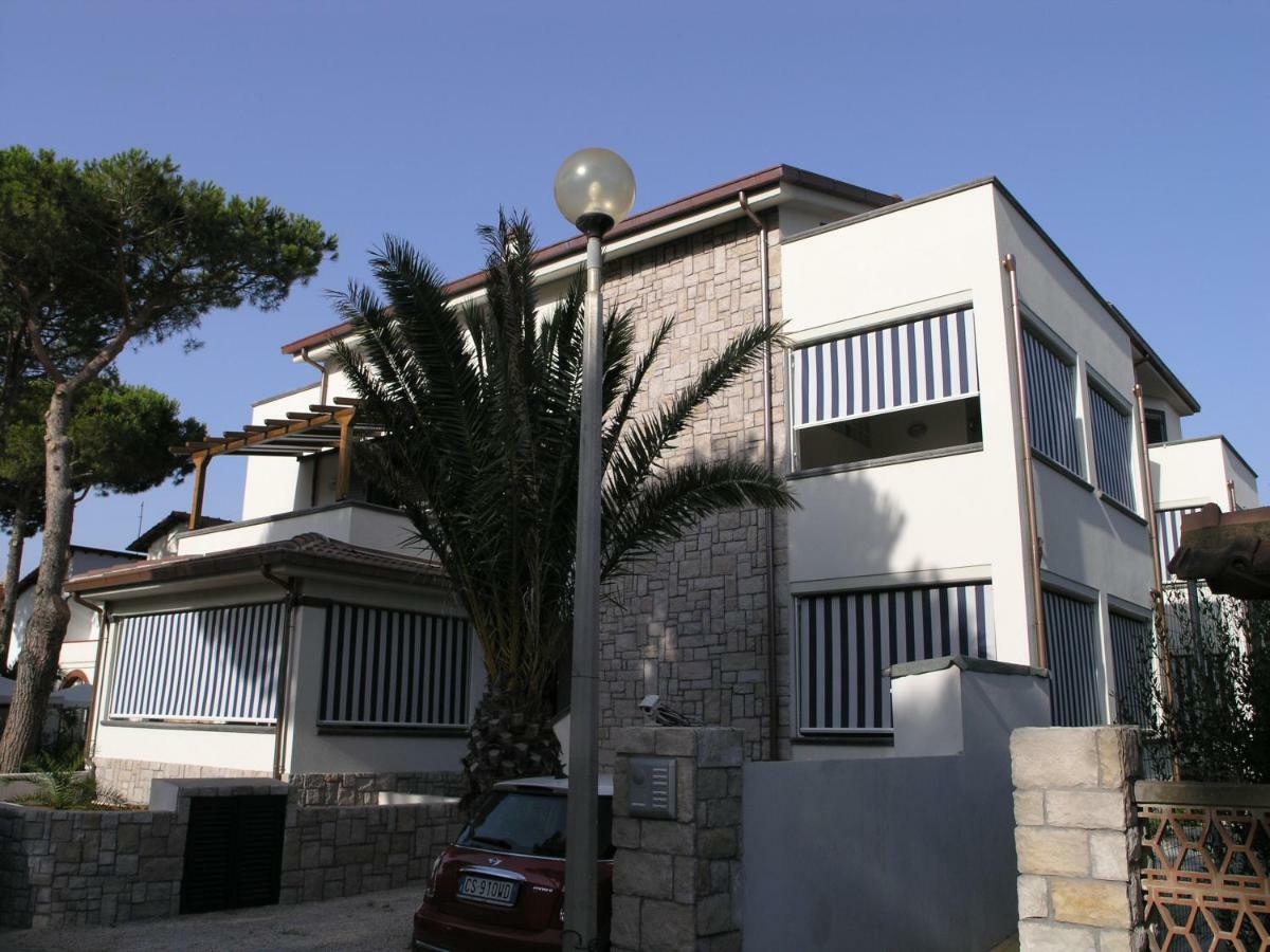 Residence Il Cardellino Сан-Винченцо Экстерьер фото